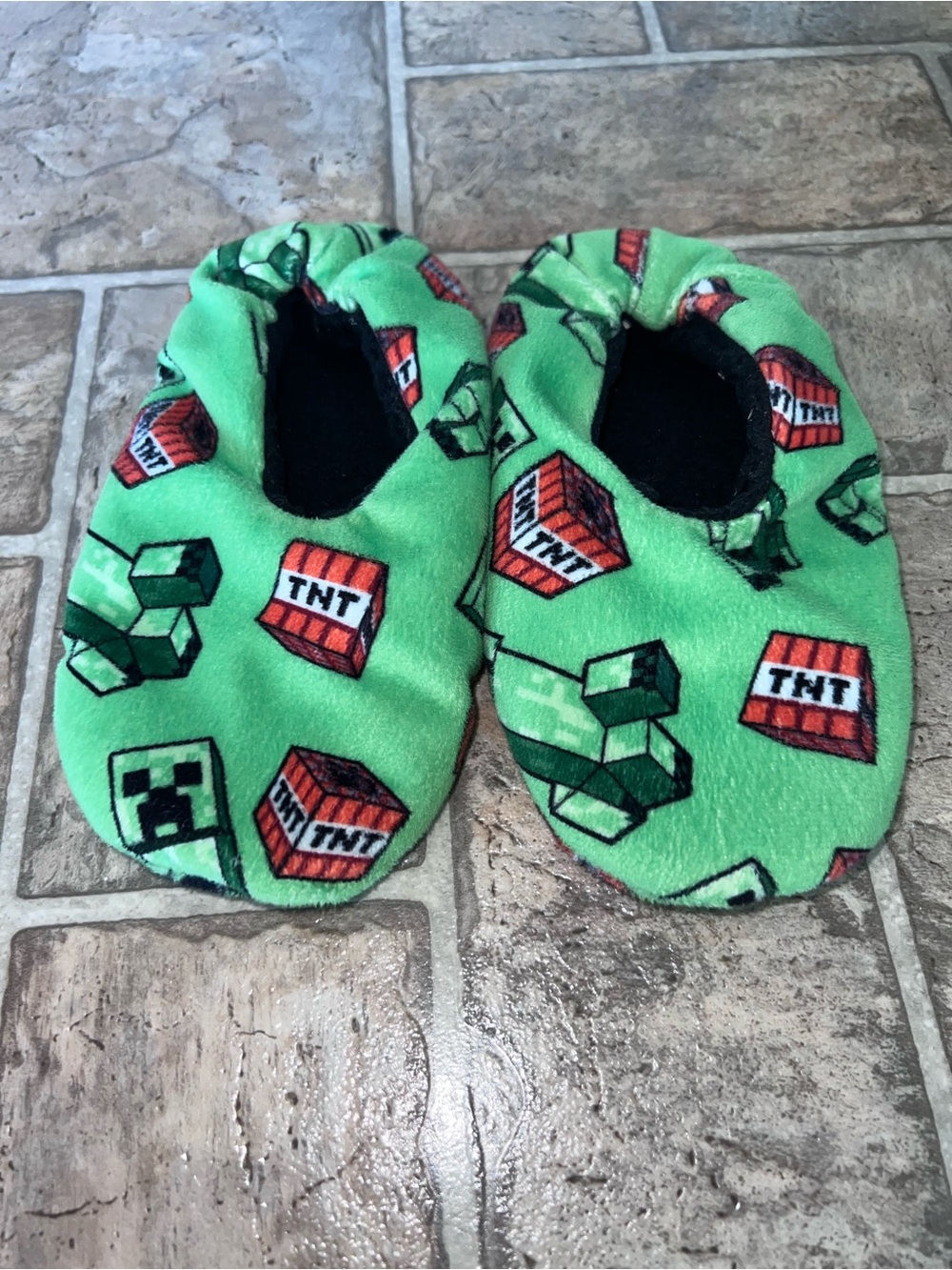 Kids S/M Minecraft Creeper & TNT Slippers